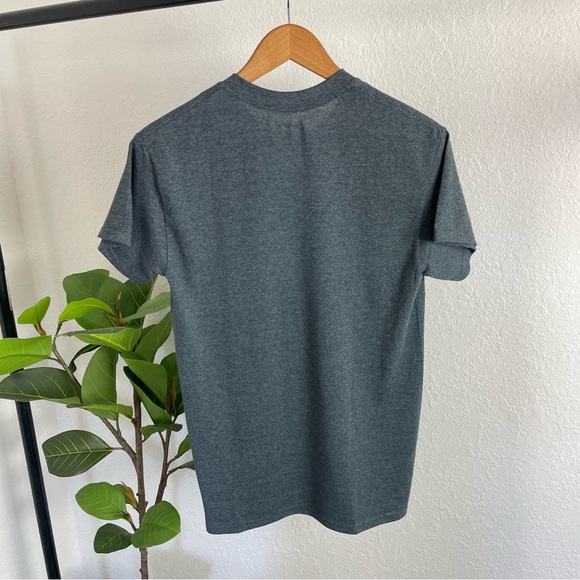 🛎️ 5/$20 Kindergarten Teacher T Shirt Size S - Picture 10 of 10
